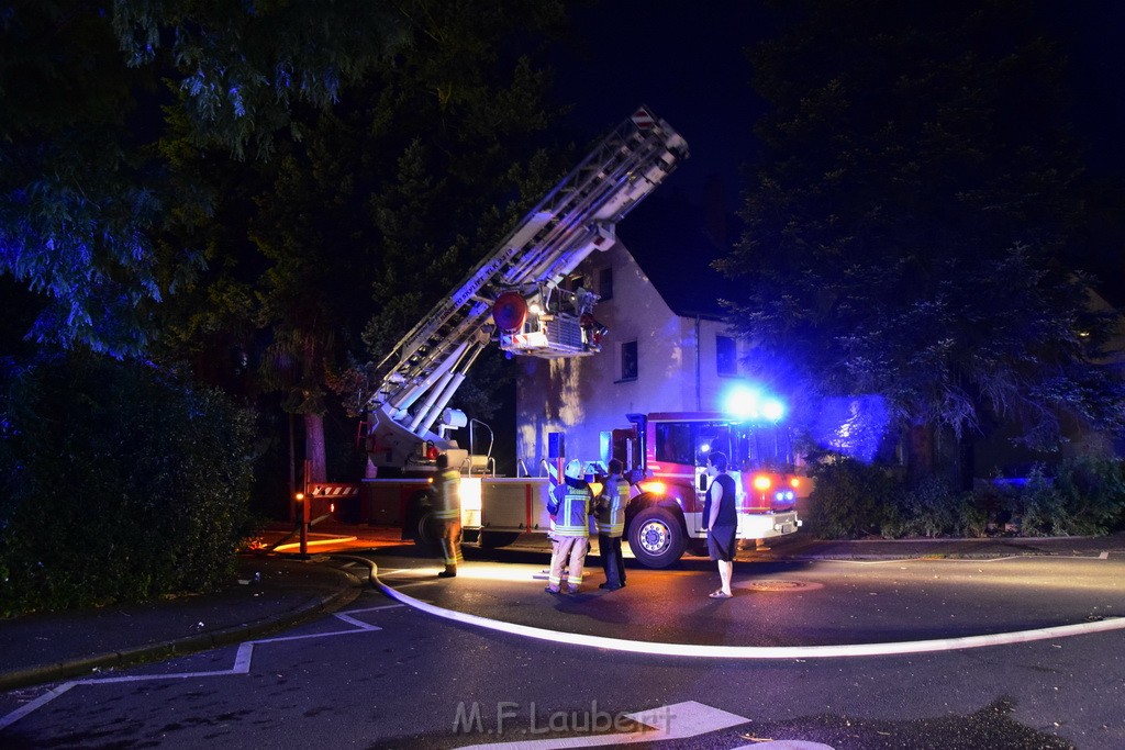 Grossfeuer Einfamilienhaus Siegburg Muehlengrabenstr P0551.JPG - Miklos Laubert